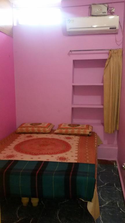 Shambhu Guest House Hampi Exterior photo
